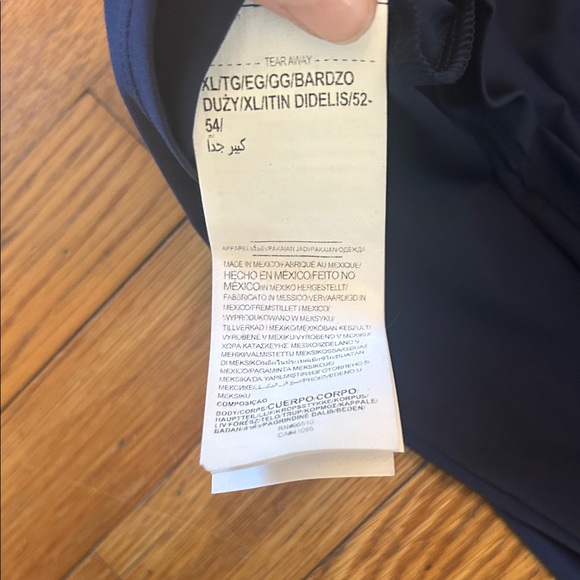 Under Armour Men's Dark Blue Short Sleeve Tee new with tags - Picture 4 of 5